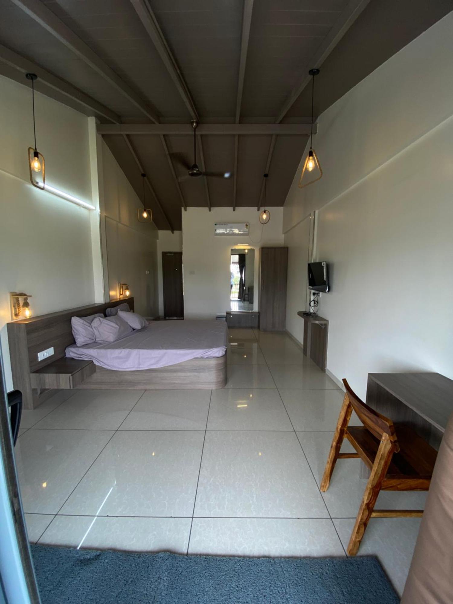 The Pavilion Park Resort Malegaon Eksteriør billede