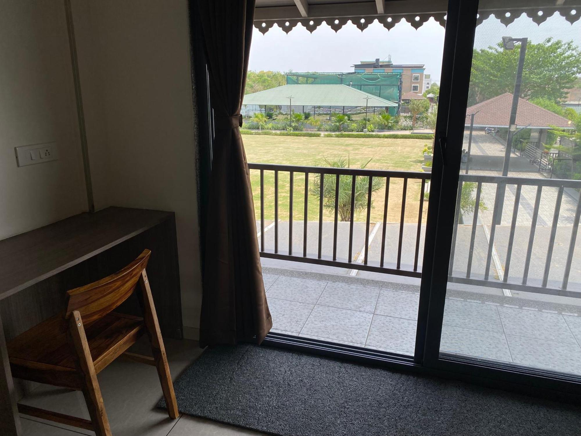 The Pavilion Park Resort Malegaon Eksteriør billede